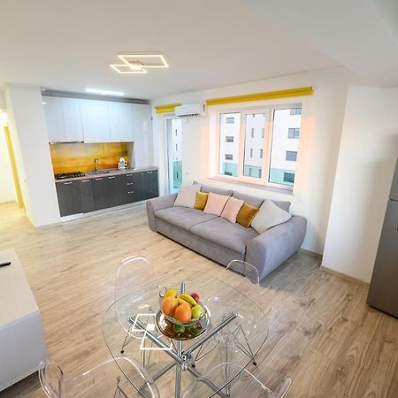 Sunset Lake Apartament Мамая Екстер'єр фото